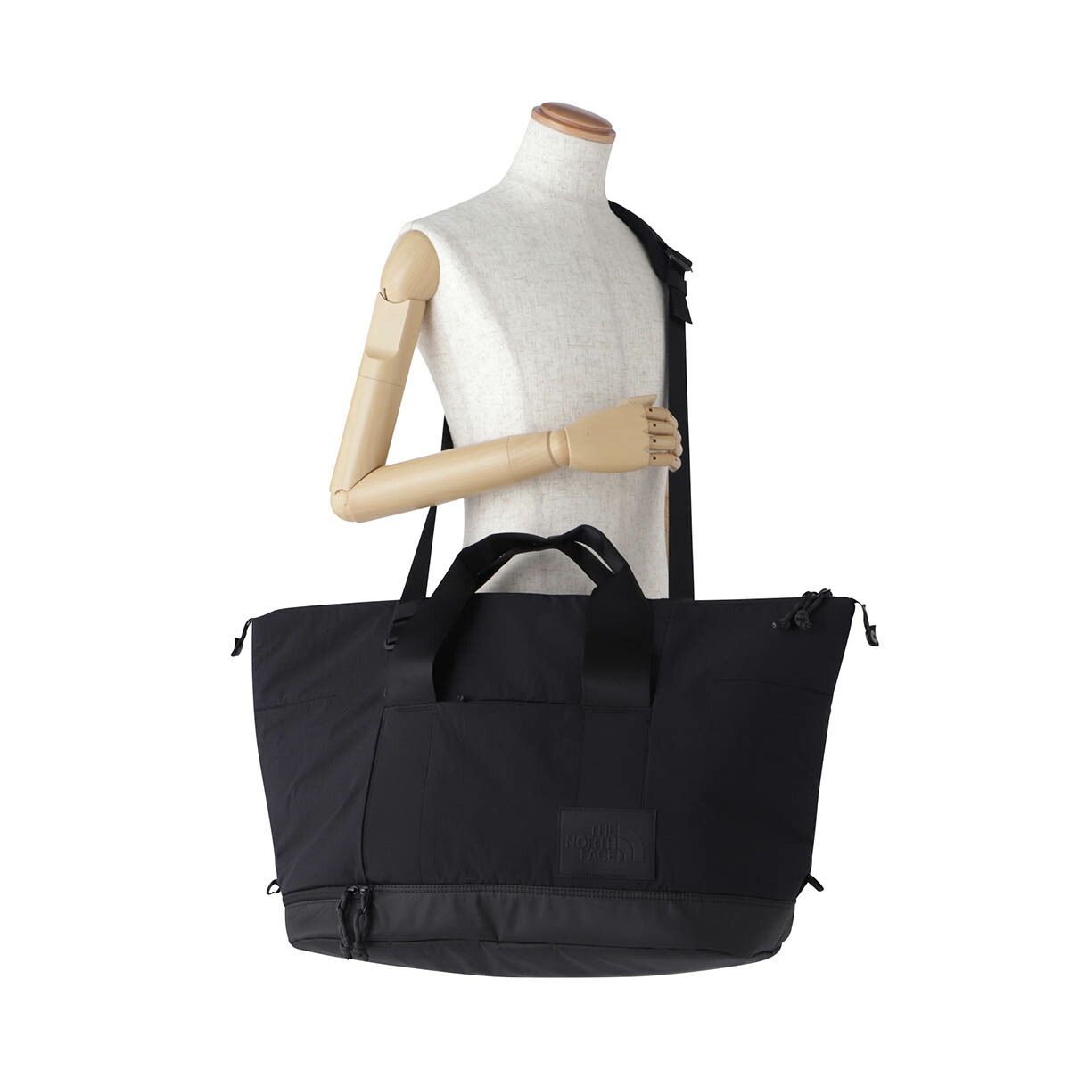 新品 ザノースフェイス THE NORTH FACE トートバッグ ダッフルバッグ ティーエヌ ブラック 新品 ザノースフェイス THE NORTH FACE トートバッグ ダッフルバッグ