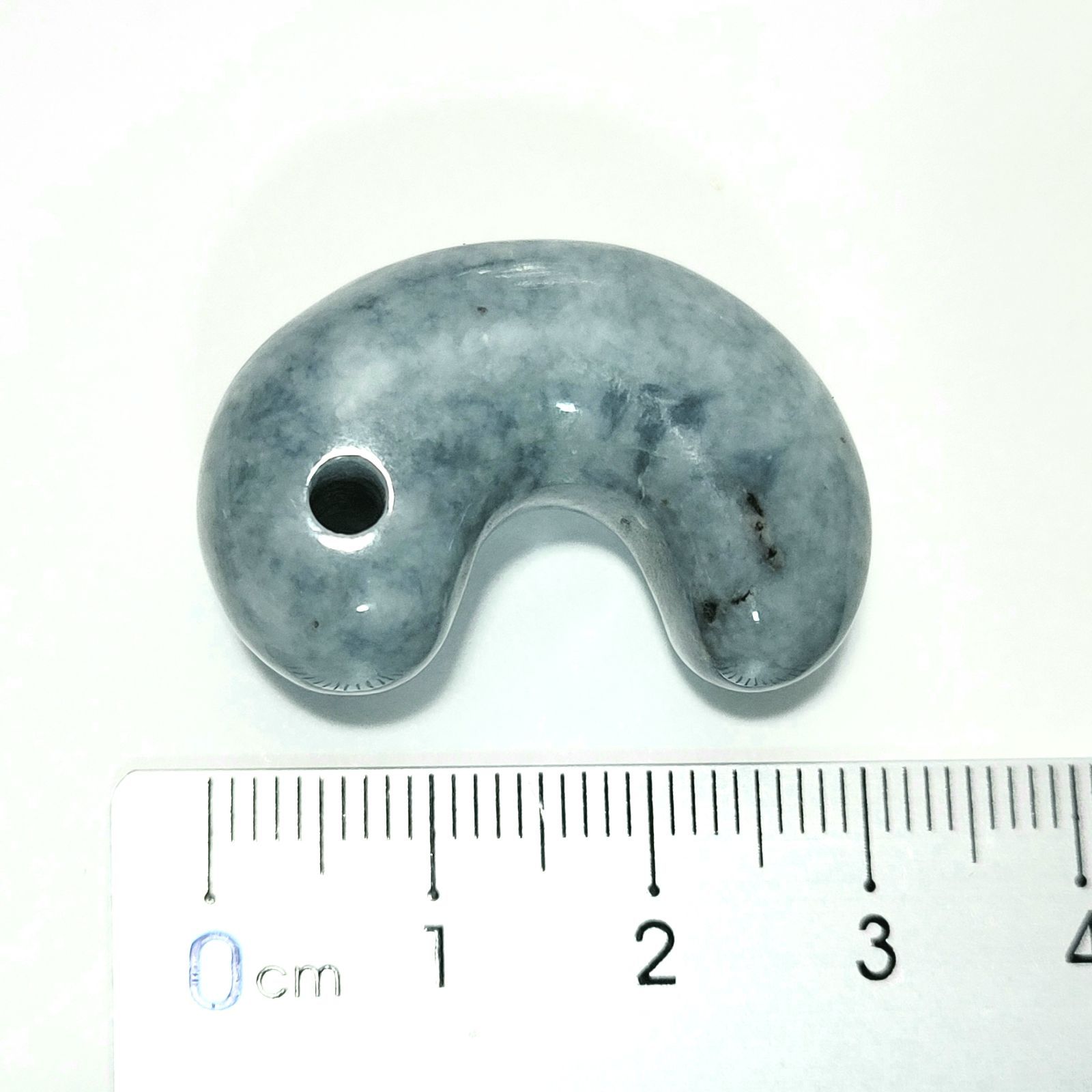 糸魚川翡翠:勾玉 ms-MT0002 糸魚川翡翠 コン沢 青翡翠 勾玉 17.2g