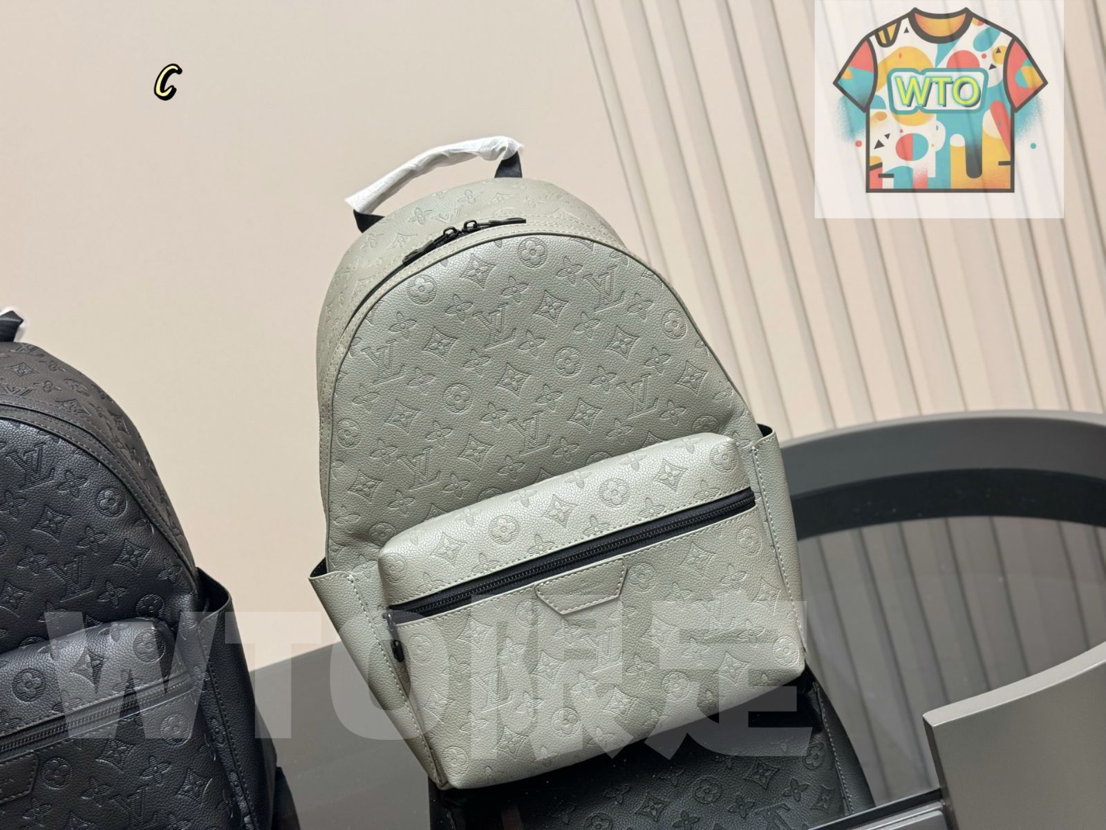 コン・ユ　Discovery 今日特価】LV Discovery ディスカバリー 小サイズバックパック