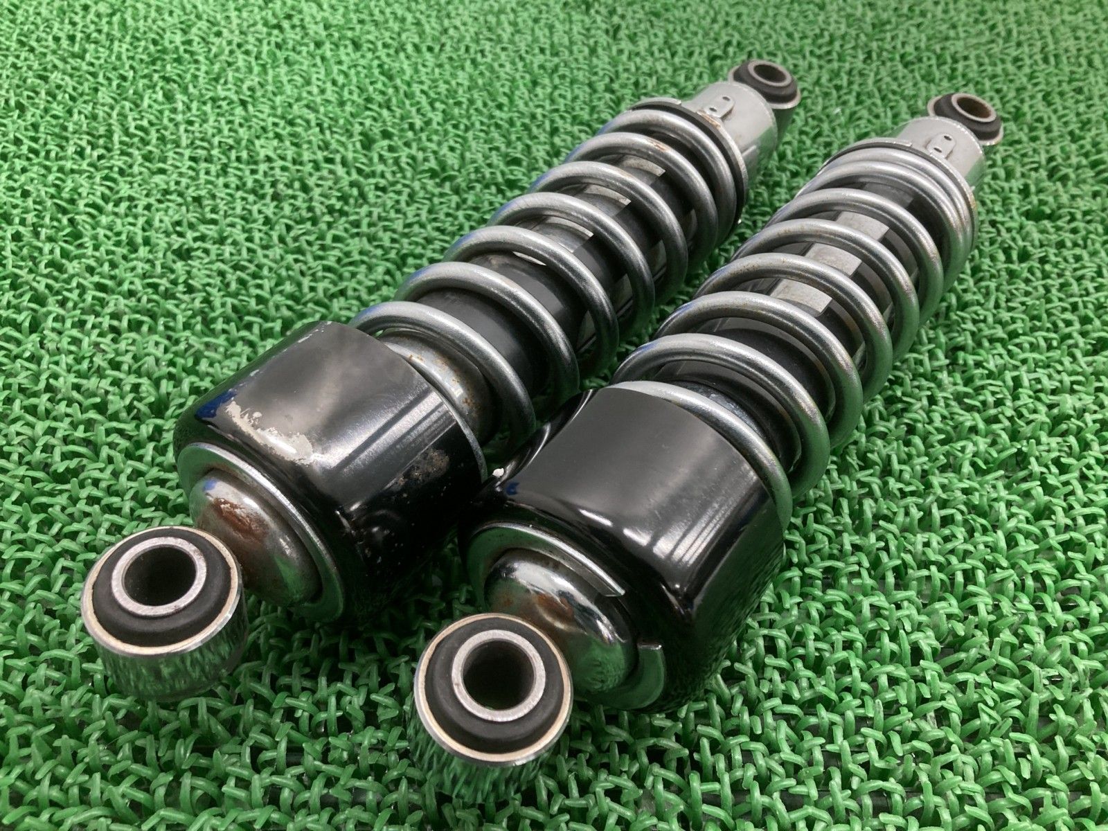 XL883n 純正リアサスペンション XL883N リアサスペンション 左右 54540-07 ハーレー 純正 バイク 部品