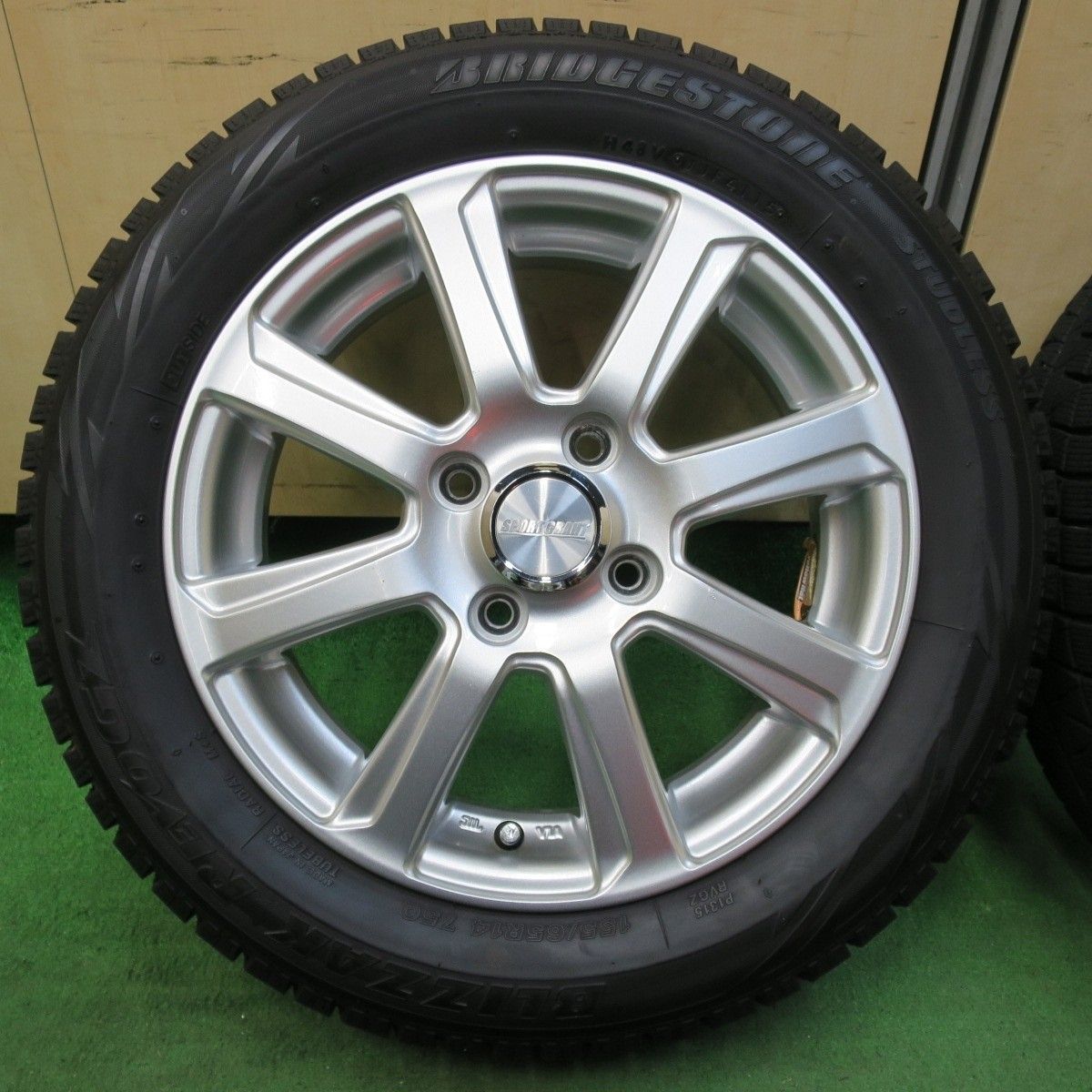 ブリヂストン ブリザックREVOGZ 155/65R14 アルミホイール付き 4