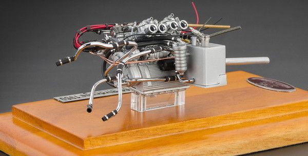 ミニチャンプス　バードケージ　マセラティティーポ　1/18スケール CMC 1/18 マセラティ ティーポバードケージ61 エンジンケース付