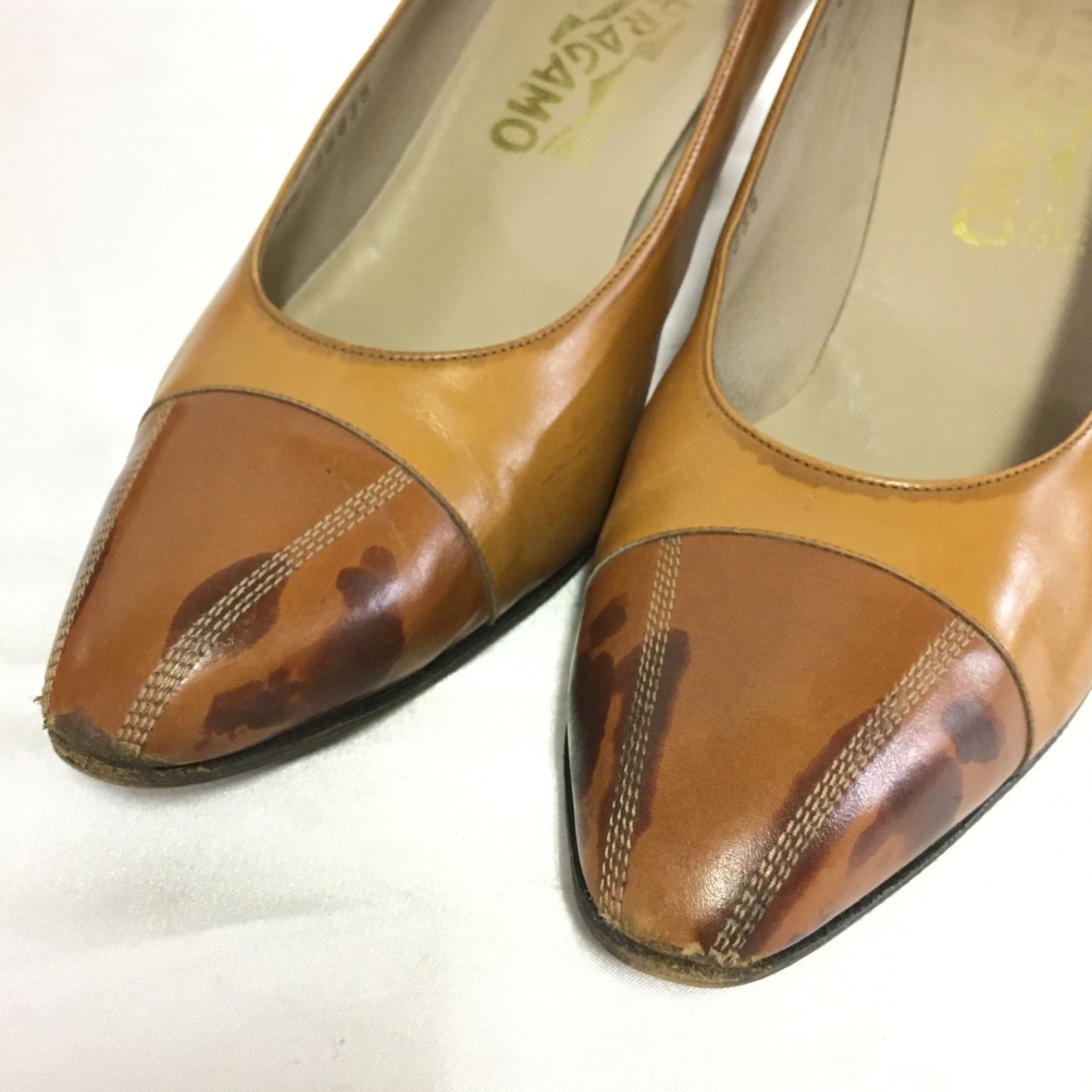 人気SALE，大得価 フェラガモ コンビカラーパンプス