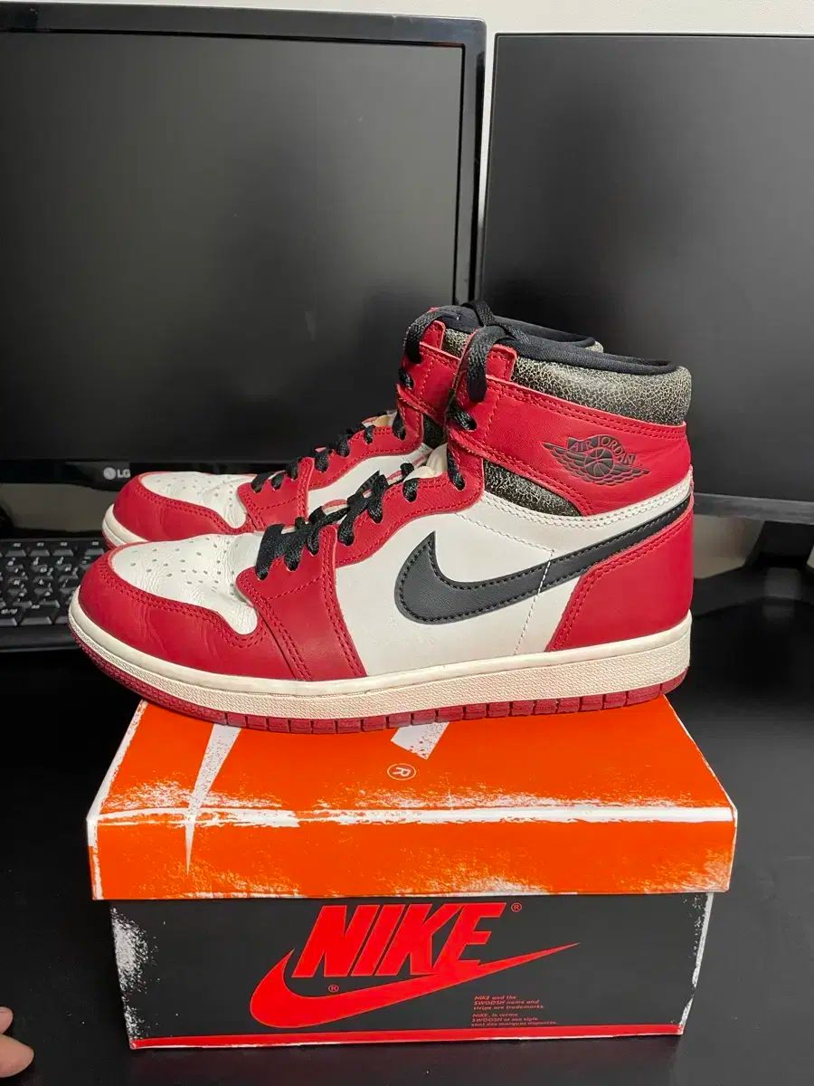 ナイキ エア ジョーダン 1 レトロ ハイ シカゴ 260