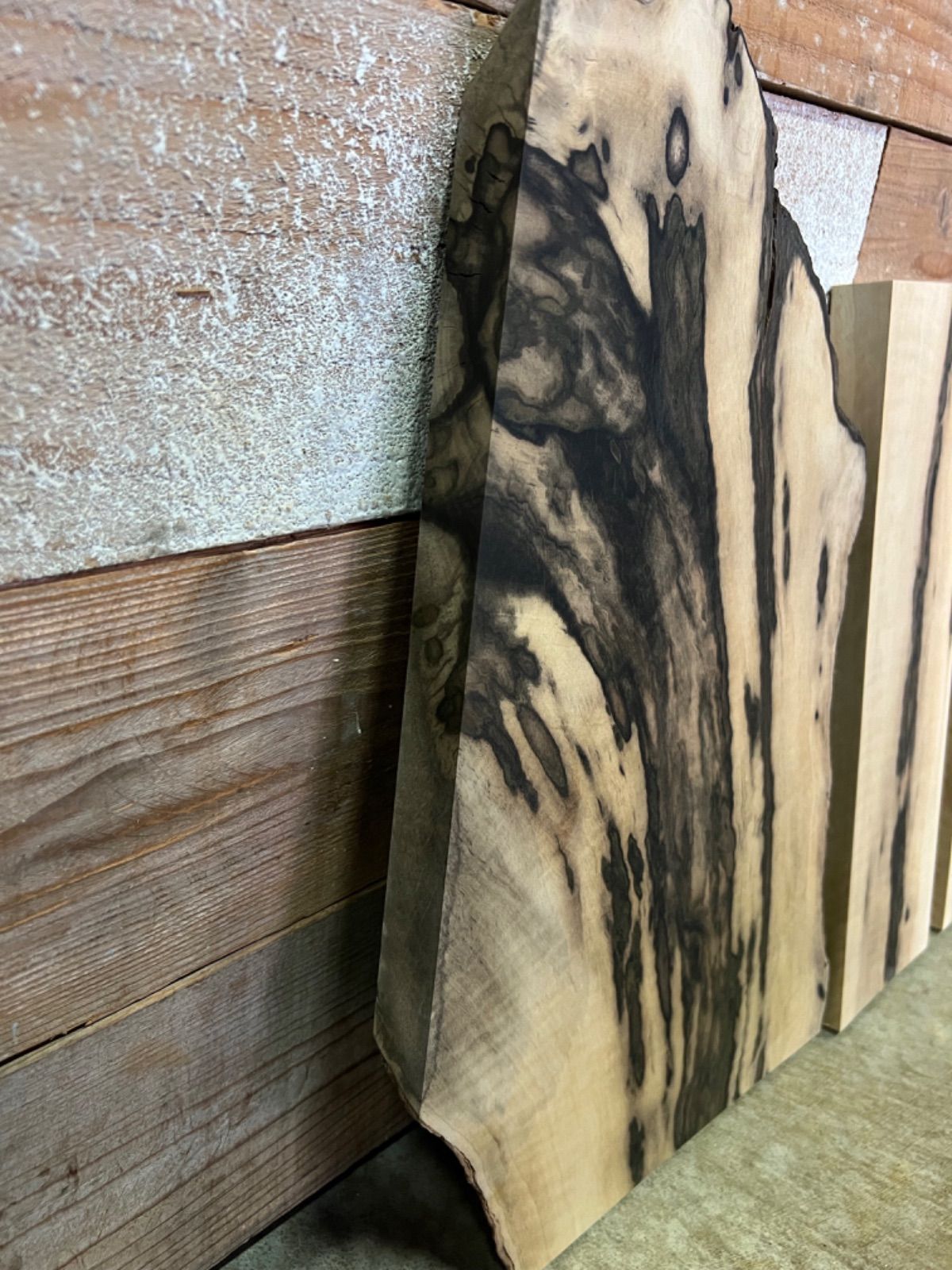 黒柿 銘木 一枚板 無垢材 - メルカリ