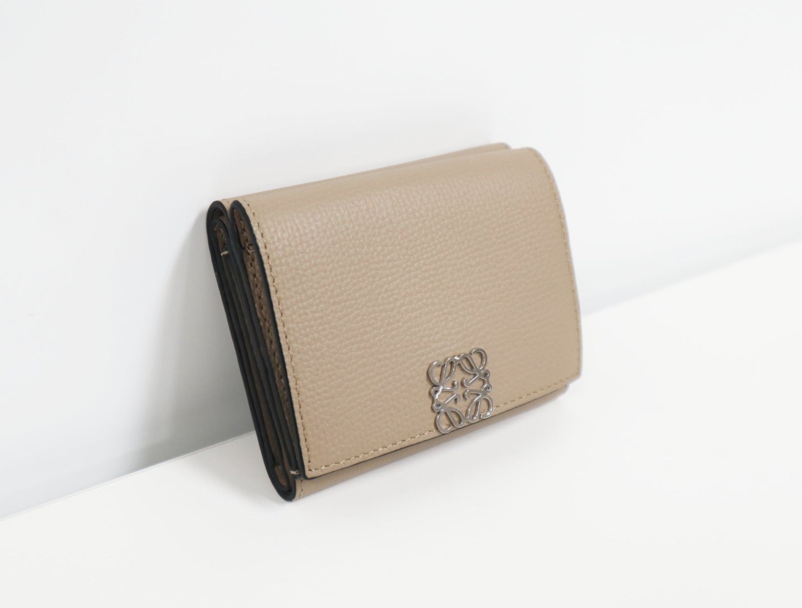 ロエベ LOEWE バーティカルウォレット スモール アナグラム