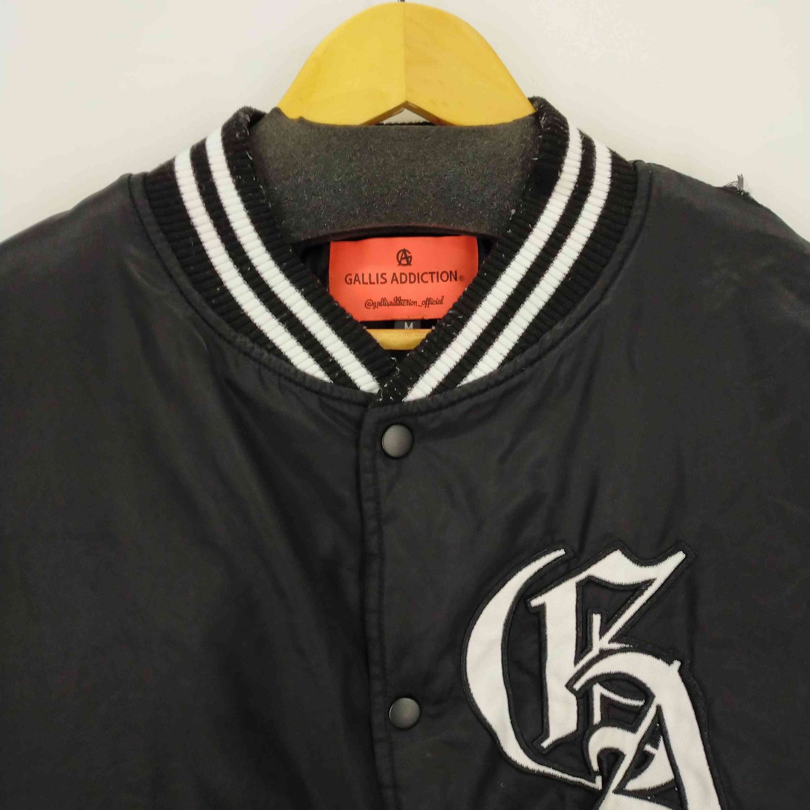 ガリスアディクション GALLIS ADDICTION 背面刺繍ナイロンスタジャン