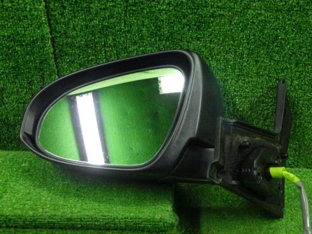 アクア DAA-NHP10 左サイドミラー 1F7 銀 電動格納 ウィンカー付 7ピン 87940-52D50 9151