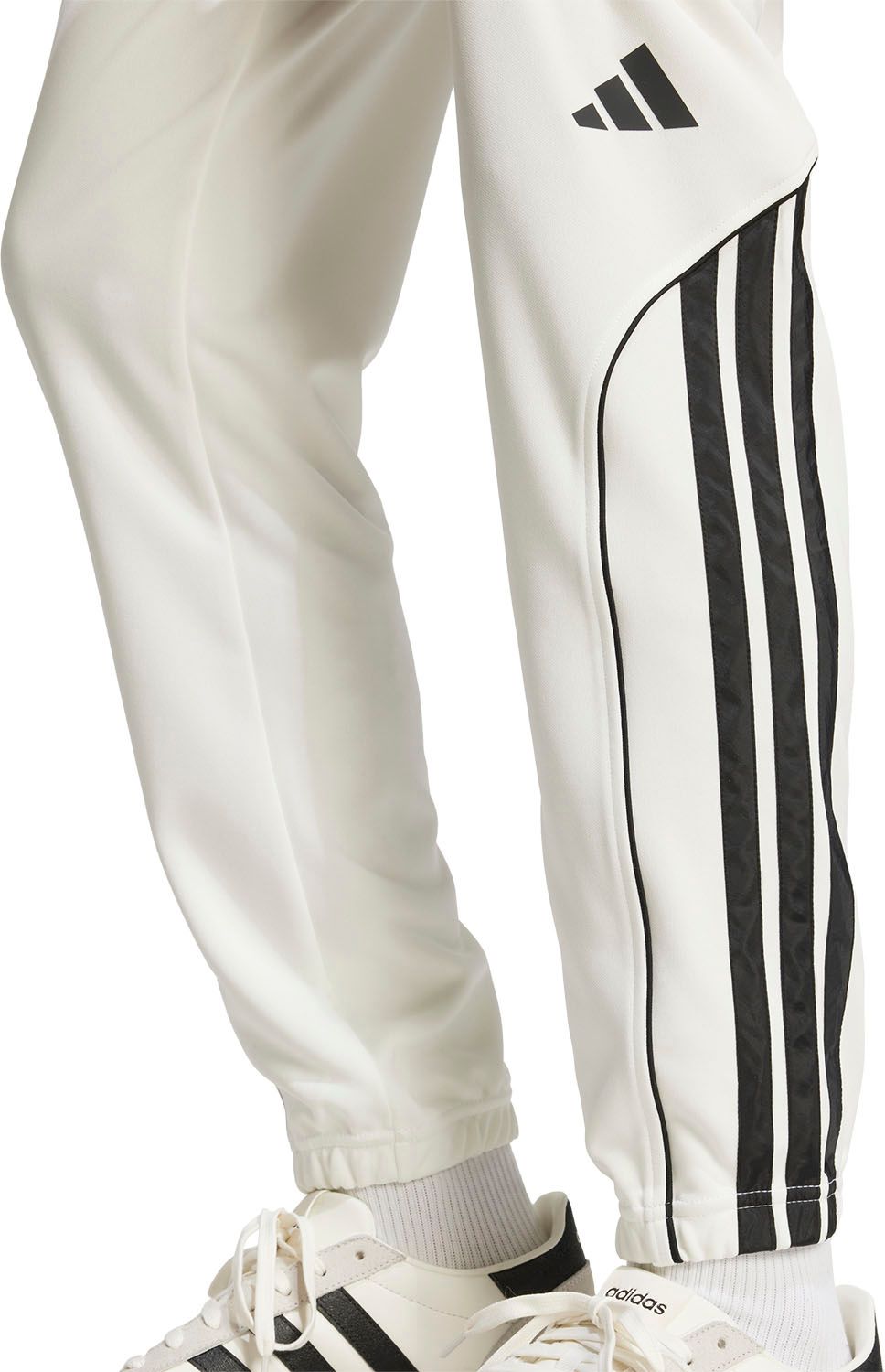 トレーニングスーツ