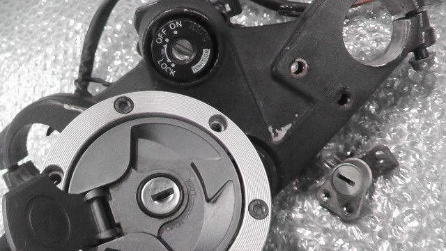 ニンジャ Ninja 250R EX250K-A17xxx の キーセット 1761181009 BRIGHTFACE_UK