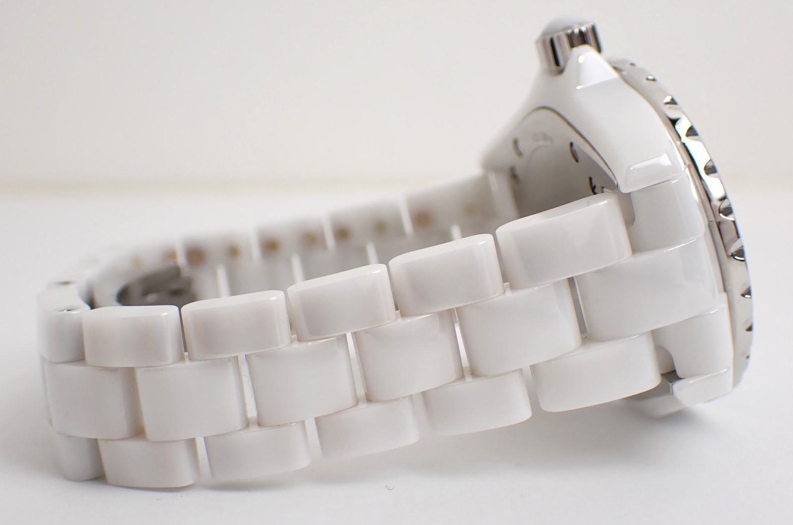 美品 CHANEL(シャネル) J12 H2429 CE ホワイトセラミック 33mm