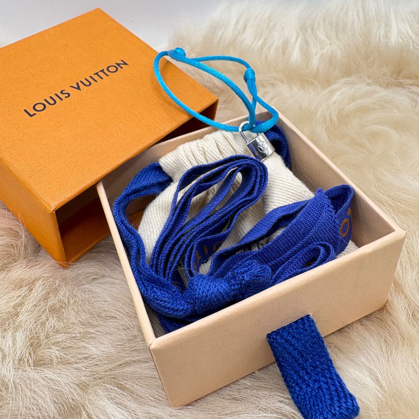 LOUIS VUITTON ルイヴィトン ブラスレ ロックイット カデナ シルバー 