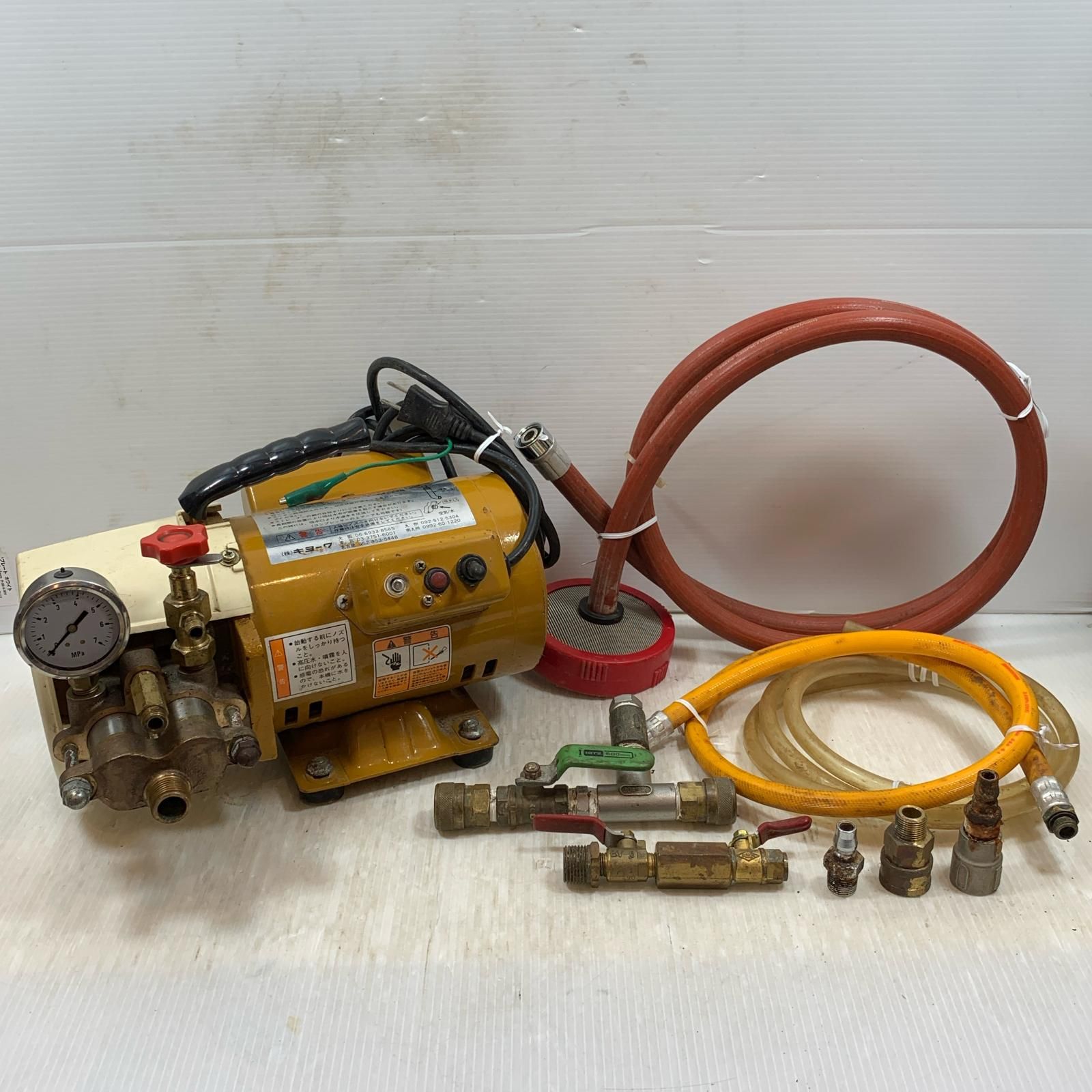 モバイルルーター 日韓通用30ギガ付 8台同時接続 3000mAhバッテリー