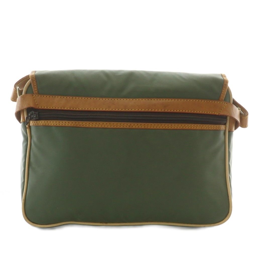 美品 HUNTING WORLD メッセンジャーバッグ グリーン バチュークロス 美品 HUNTING WORLD メッセンジャーバッグ グリーン バチュークロス