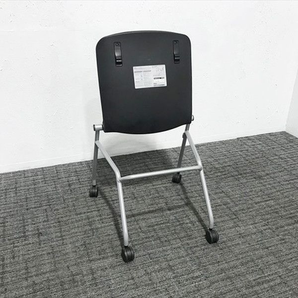 スタッキングチェア 肘無