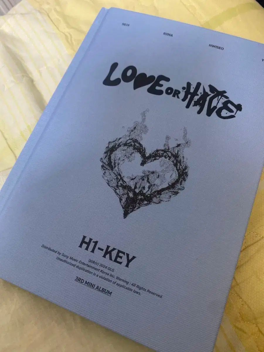 【雷市場（ポンジャン）商品韓国直送】 H1-KEY(ハイキー) hikey 3 家 サイン 非売品 アルバム トレカ