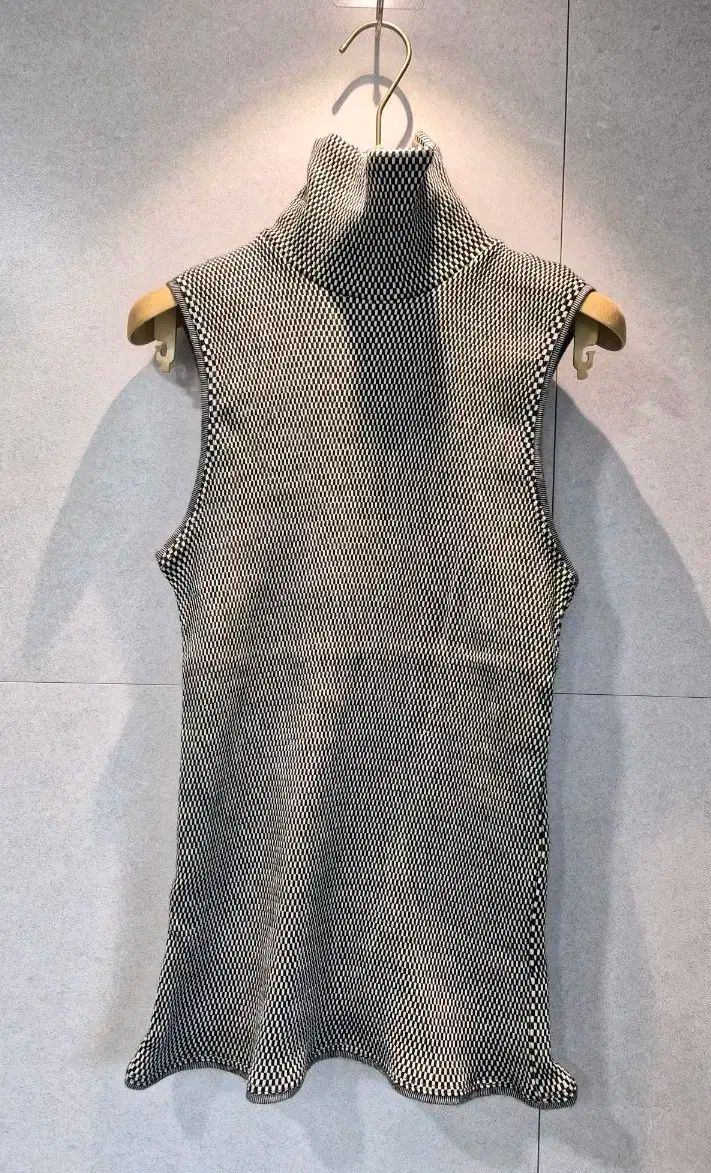 ブランド ジョルジオ ARMANI アルマーニ レディース トップス ノースリーブ トップス 正規品 スーツ|ハンドバッグ|コート
