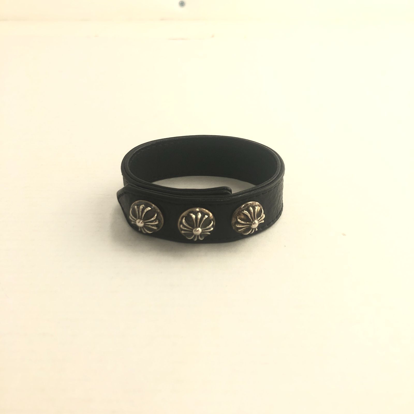 02m0370 クロムハーツ Chrome Hearts レザーブレスレットクロス 3 