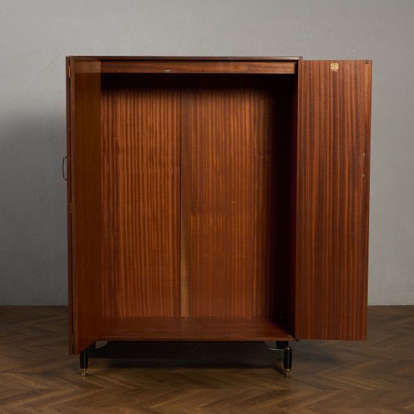 ジープラン G-PLAN ヴィンテージ 3ドア ワードローブ 初期ゴールドラベル G-plan 英国 94141