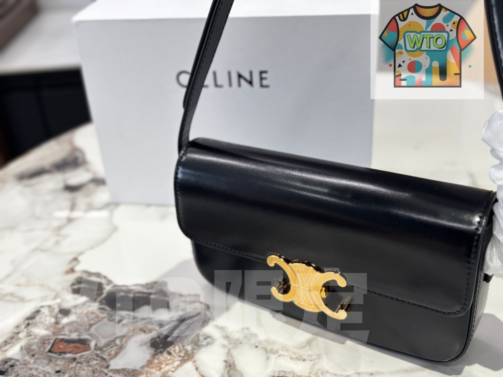 ฅぐりんฅ ※週末限定値下げ中　0530 今日WTO】Celine セリーヌ 凱旋門 アンダーアーバッグ 牛皮製で