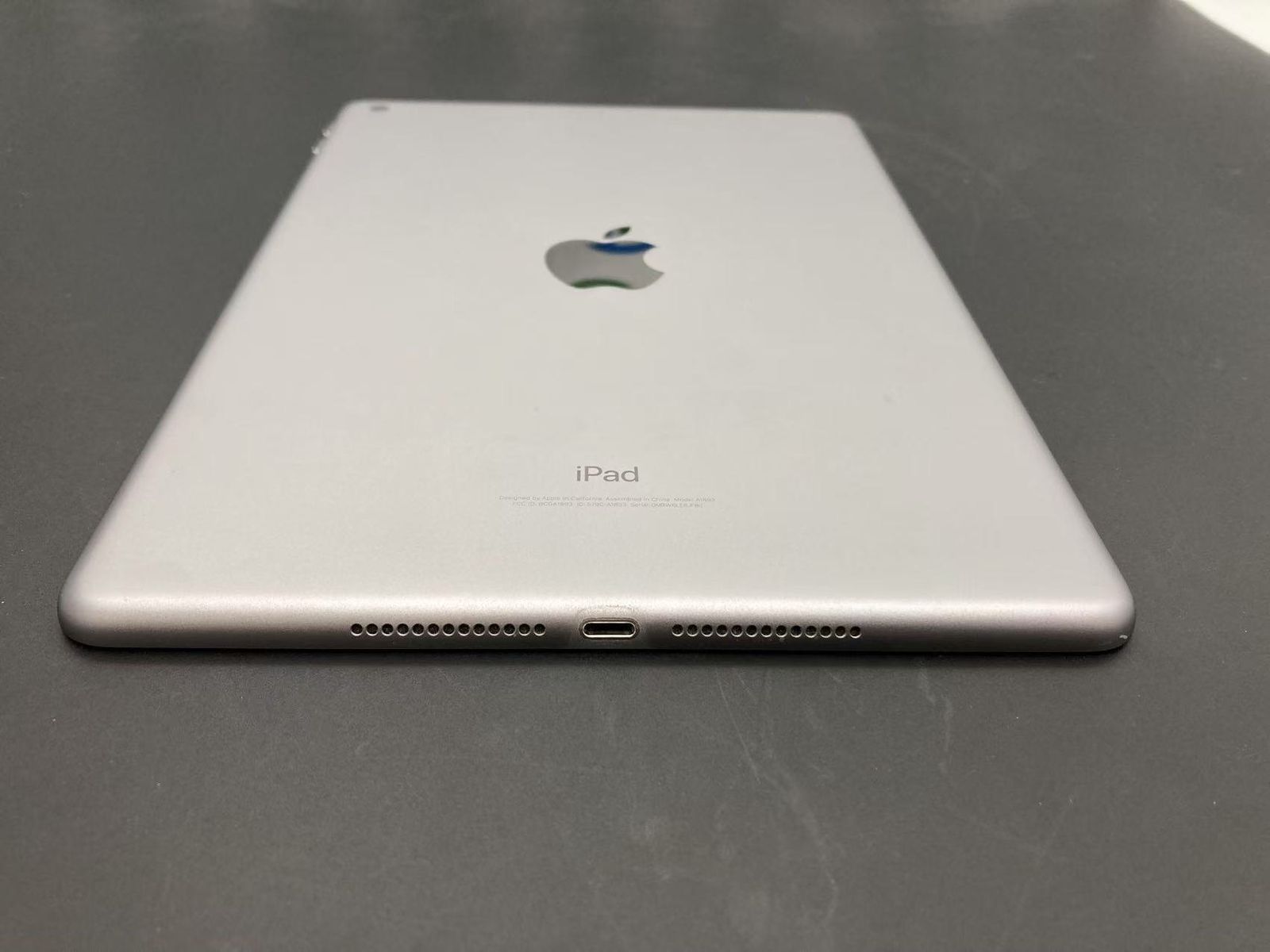 iPad6世代 32GB セルラーモデル スペースグレイ Apple - iPad 第6世代