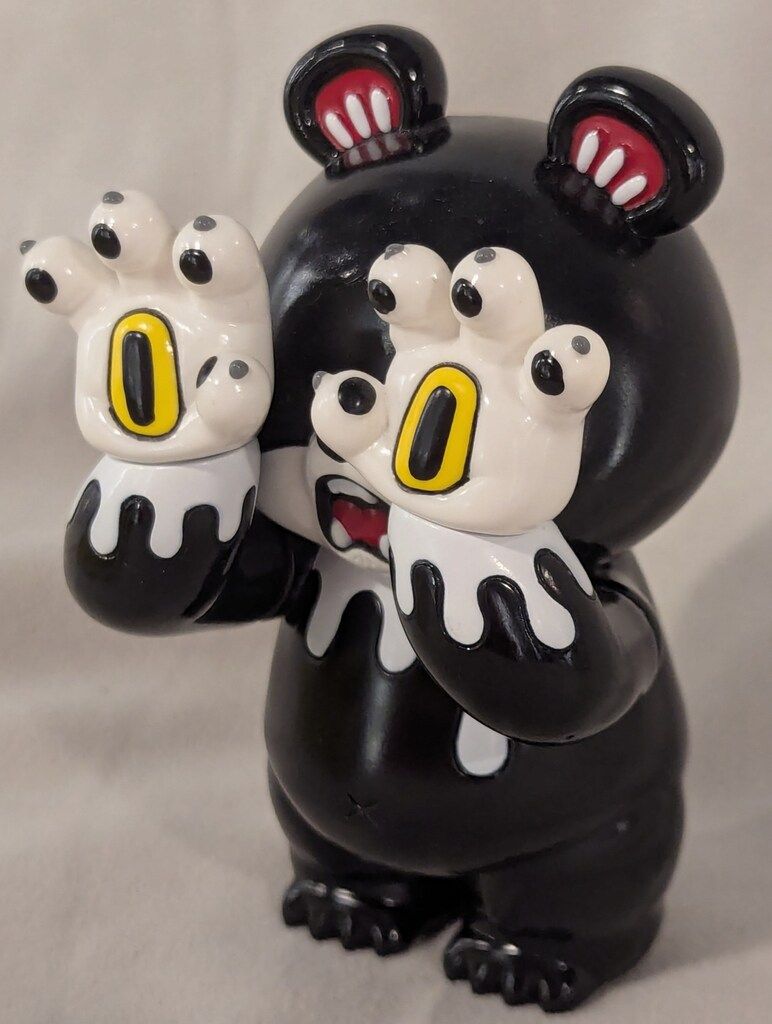 GRAPE BRAIN/zoo toys どんぐり ZOO BEAR 黒成型/白