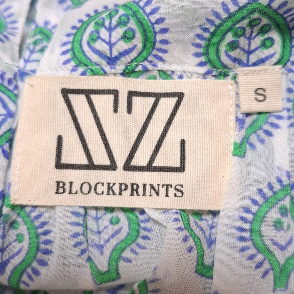 - 白×グリーン×ブルー