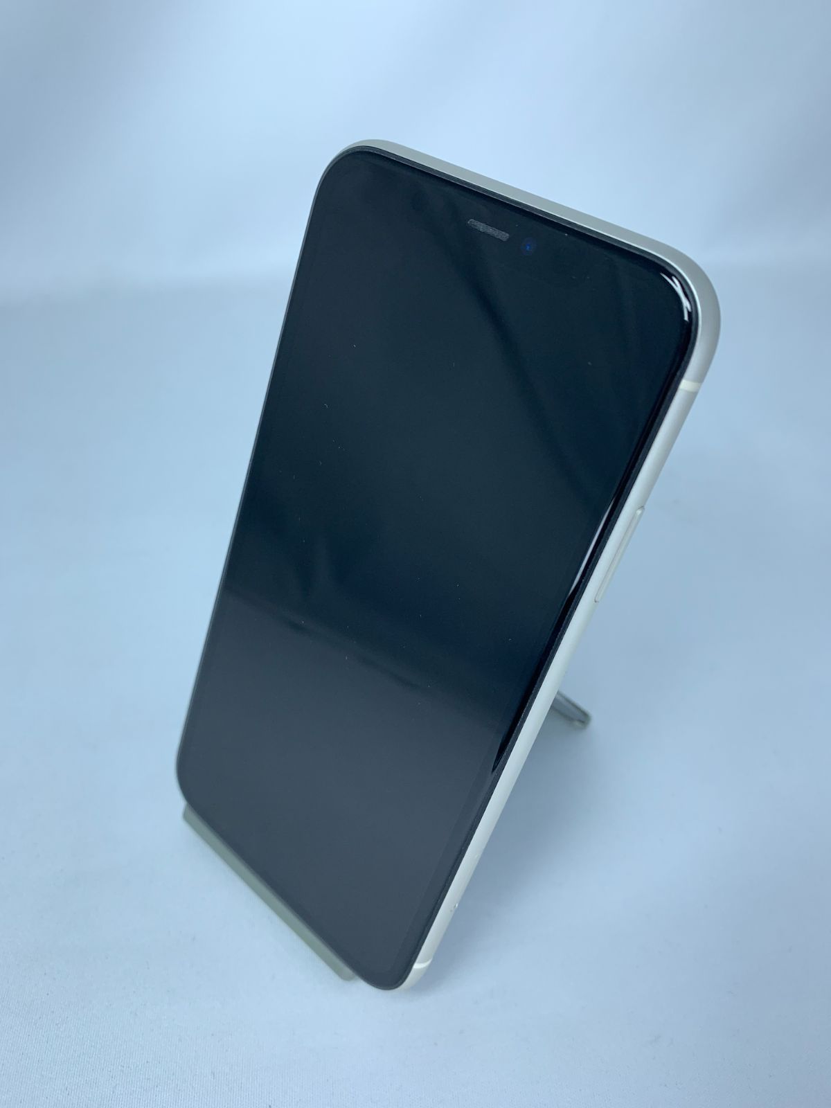 【中古】iPhone 11 256GB ホワイト simロック解除済