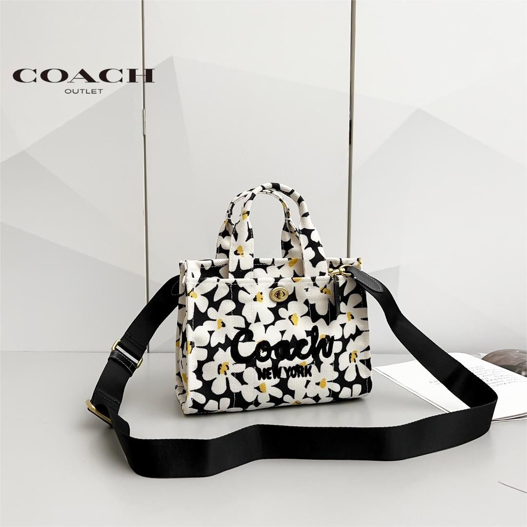 【COACHブティック】●NEW! 軽量!●中が花柄♪カーゴ ナイロン COACHブティック】○NEW! 軽量!○中が花柄♪カーゴ ナイロン