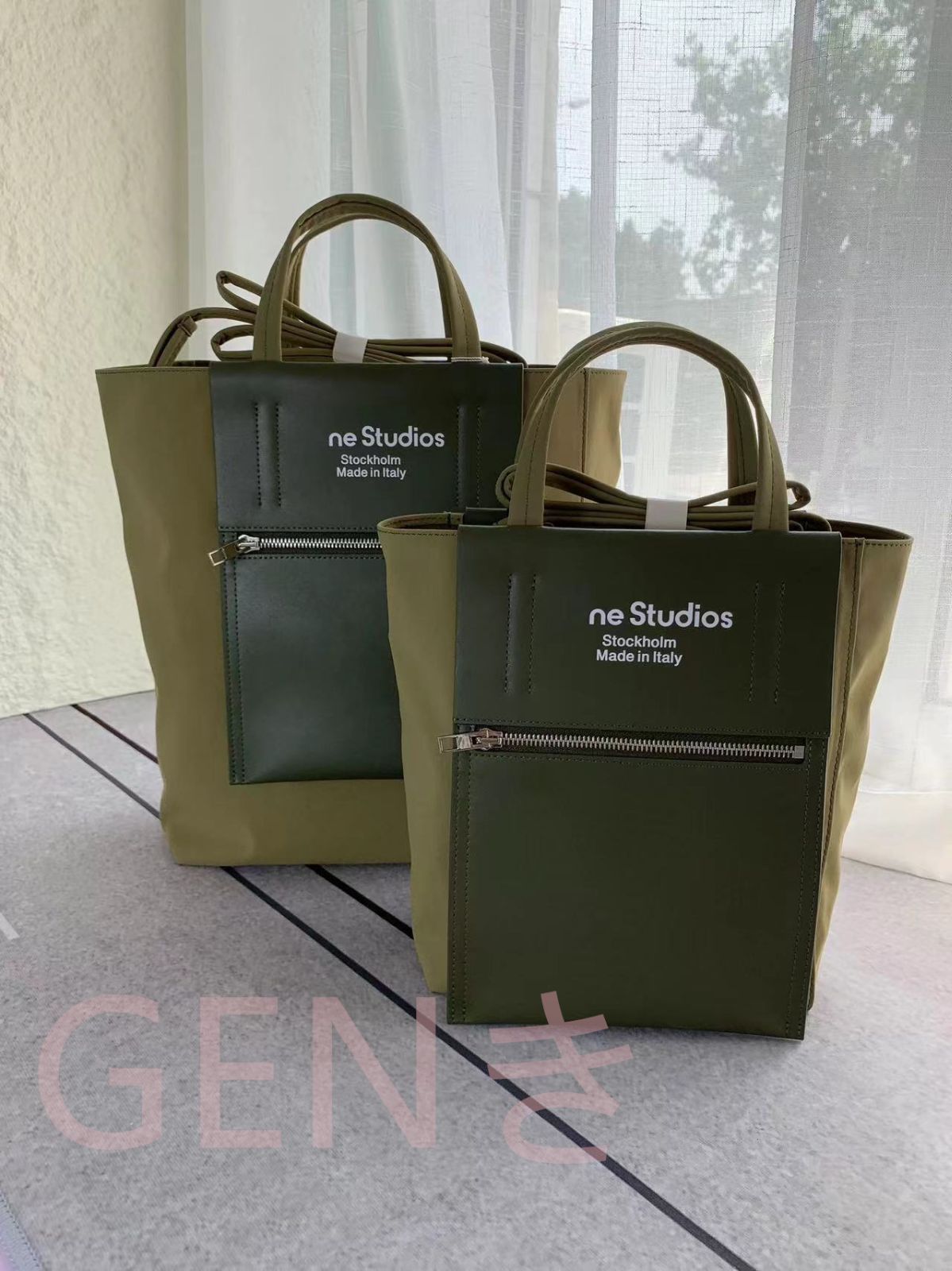新品Acne Studiosナイロン2way トートバッグ ショルダーバッググリーン 