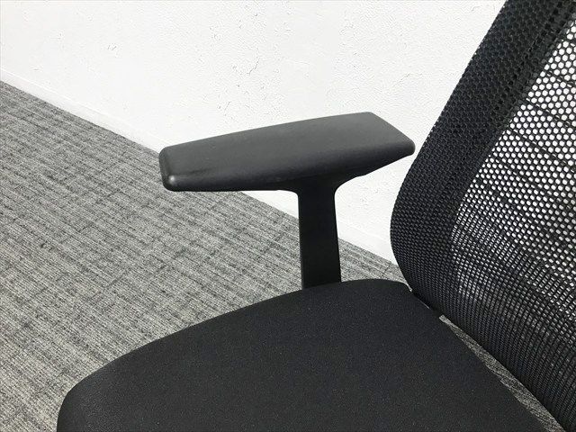 スチールケース シンクチェア 3Dニット ブラックフレーム THK-13201 オフィスチェア steelcase スチールケース エボニー リコリス MARWIL-DEMENAGEMENTS_CH