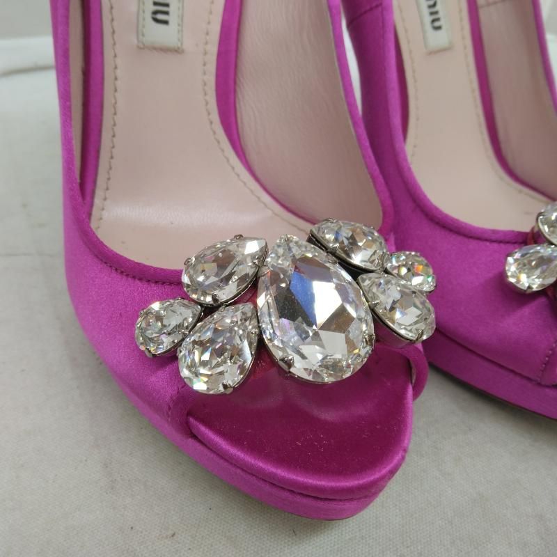 miu ミュウミュウ