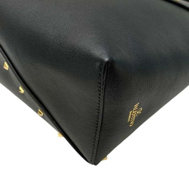 セール☆Valentino☆ロックスタッズ ウィスピーバケットバッグ Valentino Garavani ロックスタッズ スパイク ショルダーバッグ