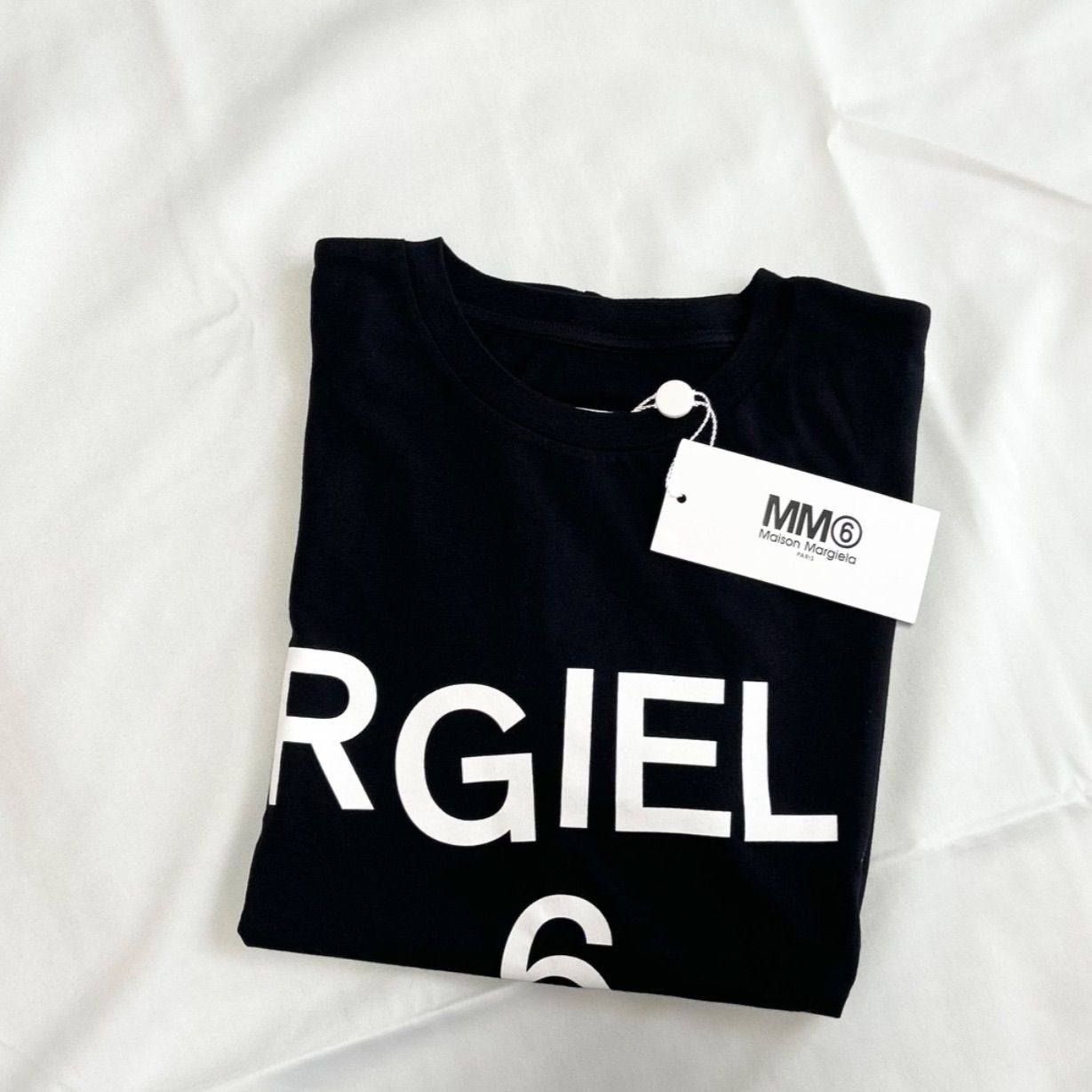 大人もOK! MM6 Maison Margiela BIGロゴ Tシャツ - メルカリ