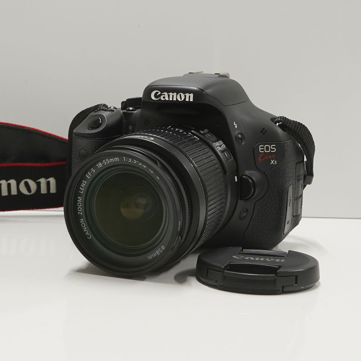 Canon EOS Kiss X5+EF-S18-55mm F3.5-5.6 IS II USED超美品 レンズ