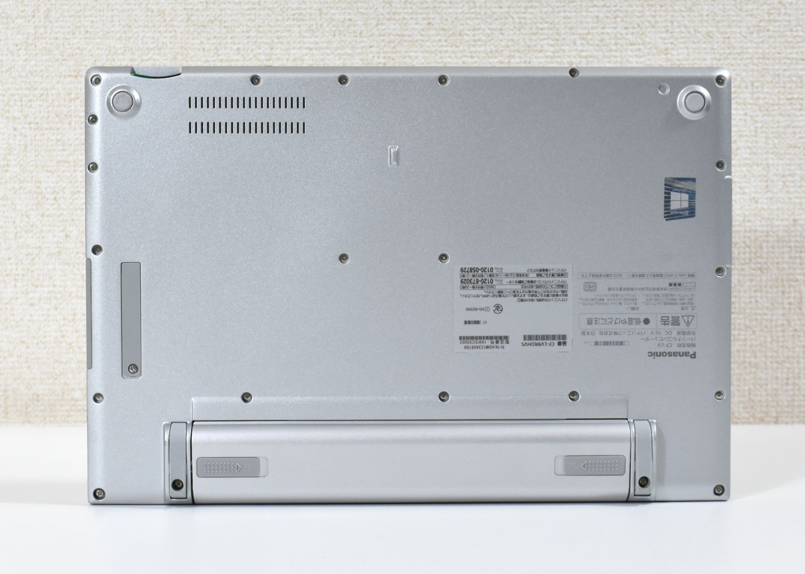 タッチパネル 東芝 V83/HS 第11世代i7 P3Plus 1TB 極美品 V83 2021年3