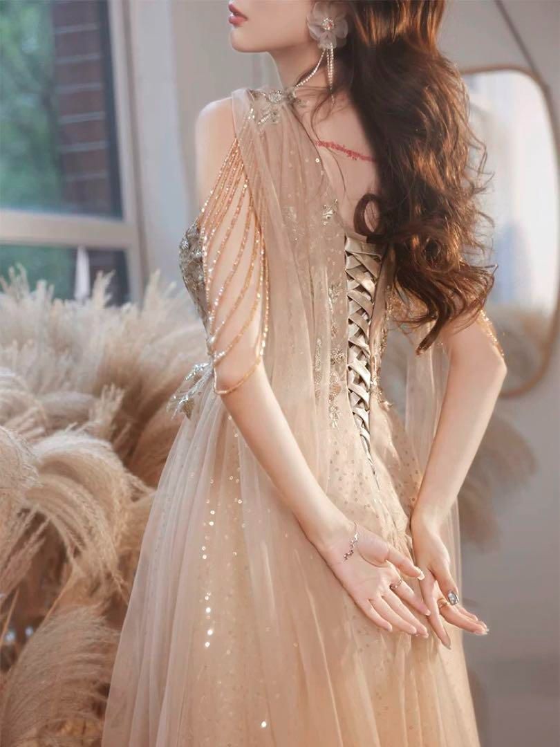 スパンコールにビジューの美しい イブニングドレス?.? - メルカリ