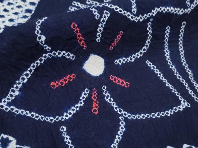 有松鳴海絞り 桧扇花文