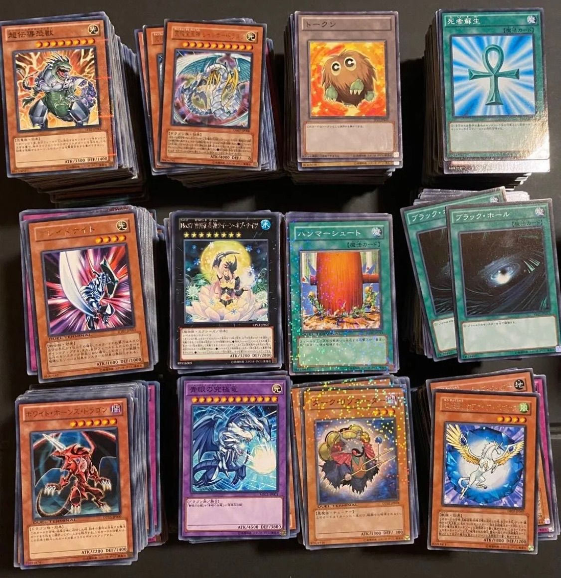 遊戯王　2期等　ファイルまとめ売り378枚　引退品 遊戯王 2期等 ファイルまとめ売り378枚 引退品