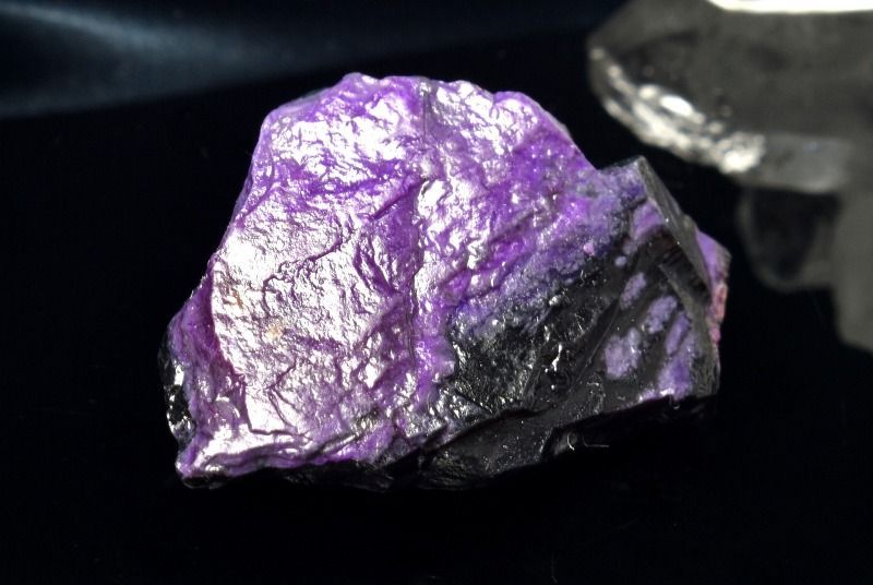 １点物 上質 高発色パープル スギライト 杉石 27x24mm 原石 パワーストーン 天然石 _PC6448