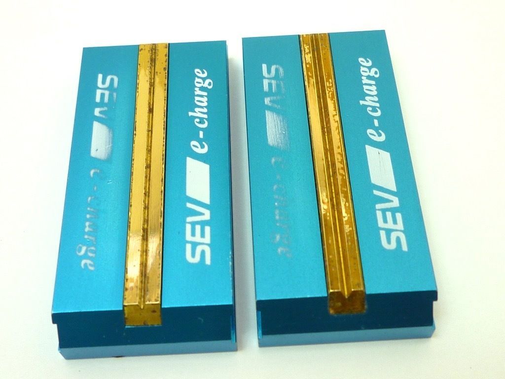SEV e-charge 1個 中古品 SEV e-charge セブ イーチャージ SEV e-charge セブ イーチャージ