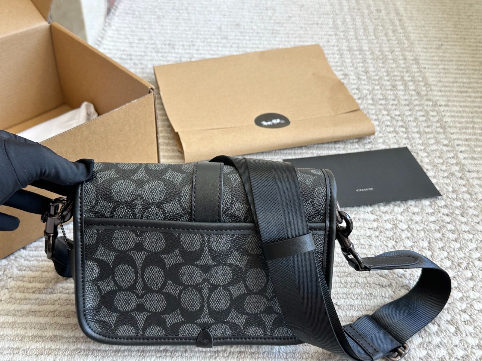 COACHメンズ メッセンジャーバッグ ♪ トップ ジップ メッセンジャー バッグ（メッセンジャーバッグ