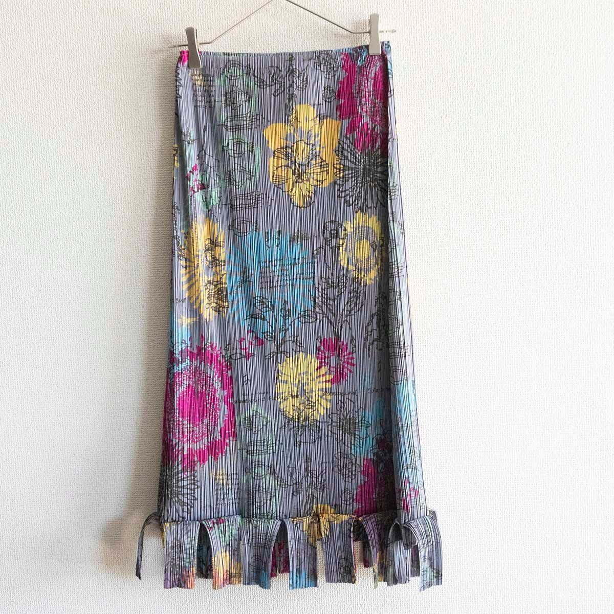 プリーツプリーズ花柄スカート！ 美品 プリーツプリーズ イッセイ