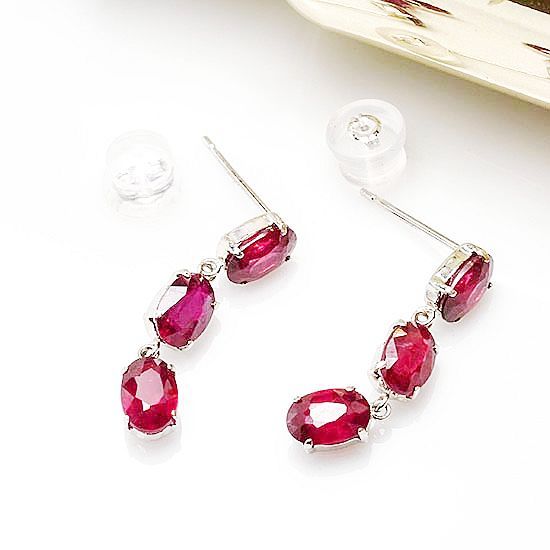 PT900ルビー3連ブラタイプピアス 両耳トータル3ct - メルカリ
