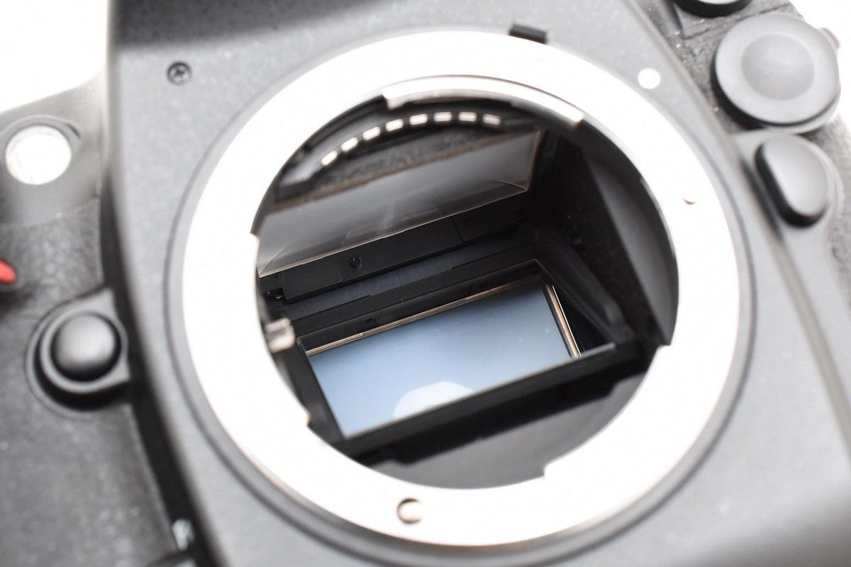 D700 デジタル一眼レフカメラ