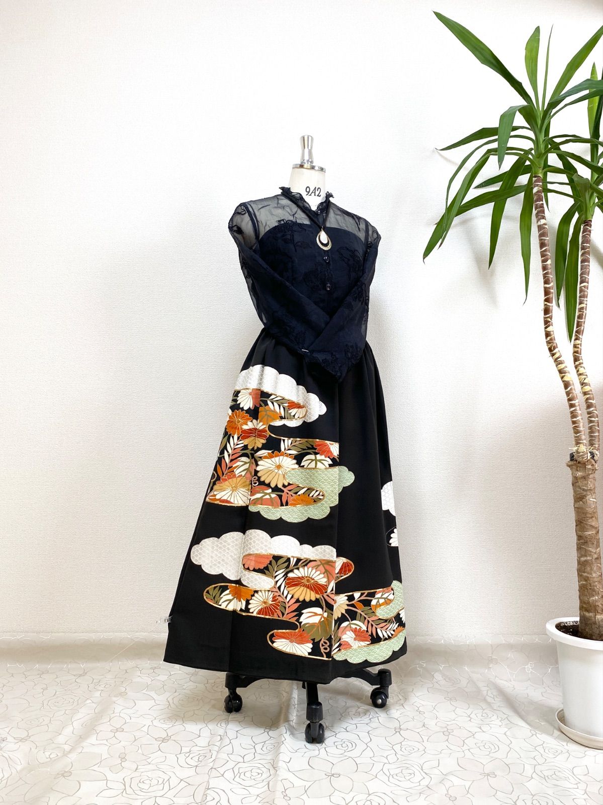 大人可愛いセレブ着物スカートフリーサイズ1点物黒留袖着物リメイクウエストゴムロングスカートフリーサイズ送料込みハンドメイドNO.5782