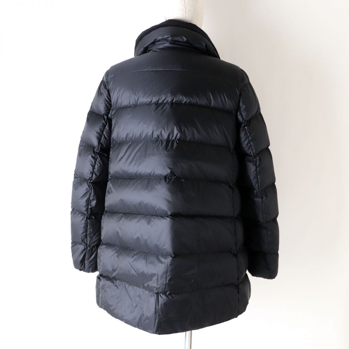 極美品◎正規品 MONCLER モンクレール TORCYN トルシン レディース