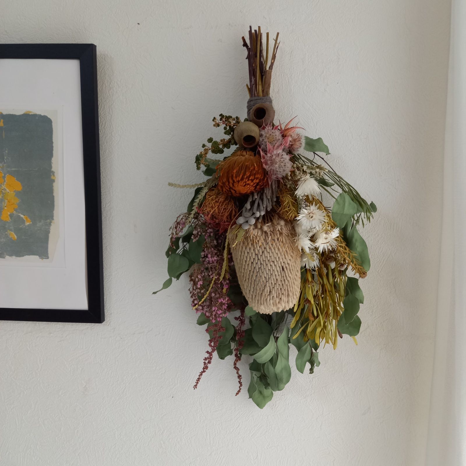 バンクシアココシニアのスワッグ インテリアネイティブフラワー