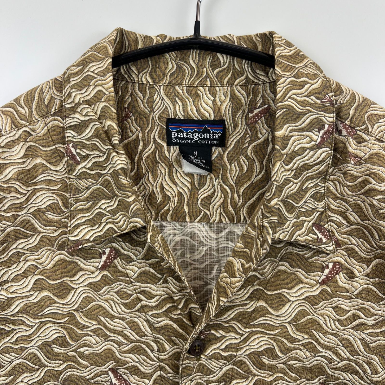 Patagonia old 00s 2002 open collar wave trout” Shirts M