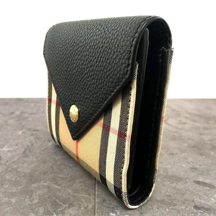 【極美品】Burberry 二つ折り コンパクト ウォレット イタリア製 元箱付 BURBERRY バーバリー ノバチェック 二つ折り財布 Wホック レザー